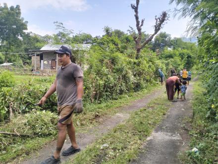 Gotong Royong Menjelang Nyepi